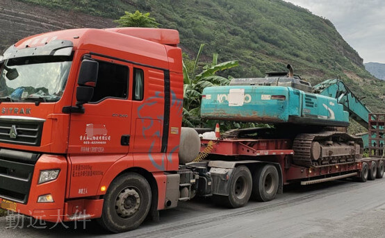 挖掘機運輸車