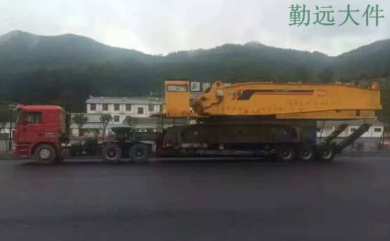 挖掘機（jī）運輸車