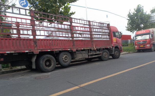 百色物流公司（sī）運輸（shū）車